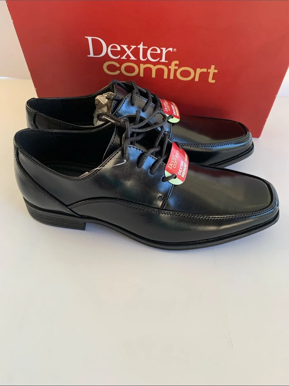 Dexter Black Leather Lace-Up Oxford  Size 8